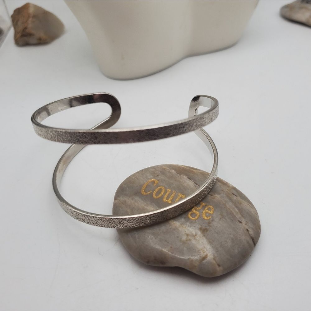Gladiator sparkle‎ cuff bracelet